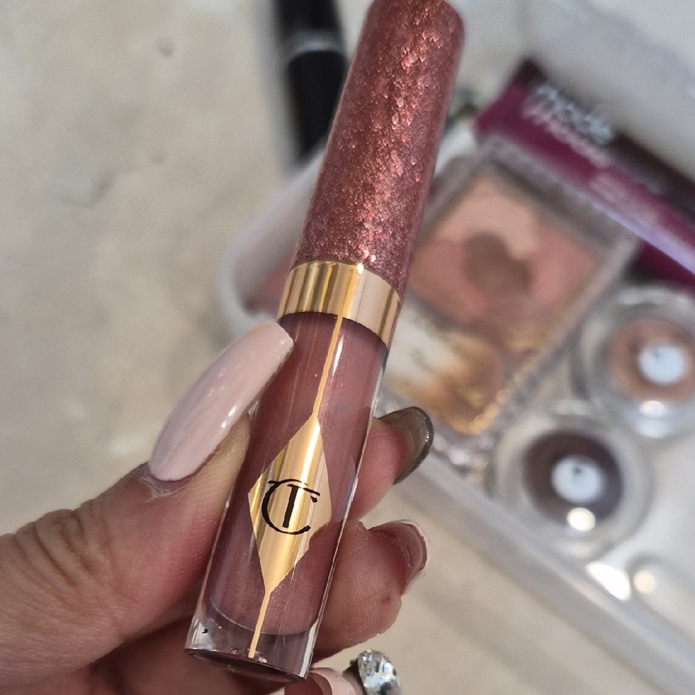 Charlotte Tilbury Glittering Rose Lip Gloss